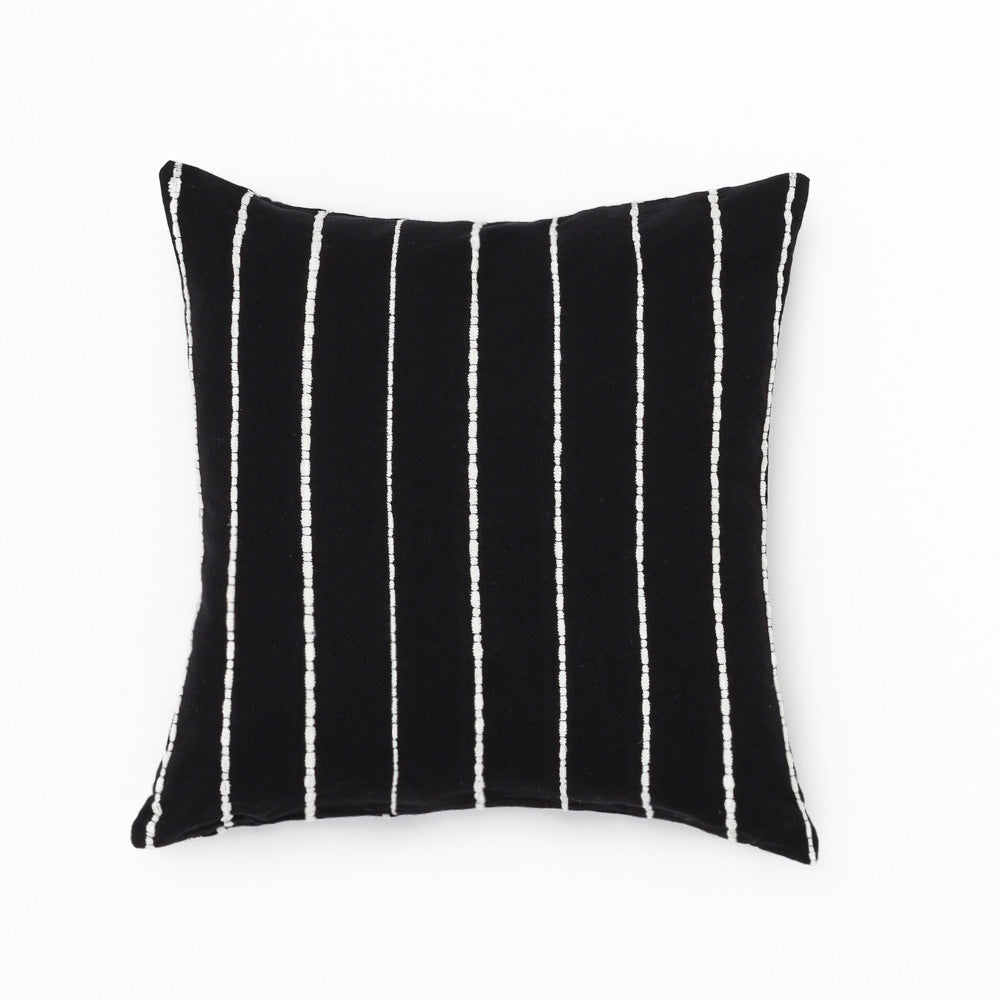 Funda Almohadón Rayas Bordada 45cm x 45cm